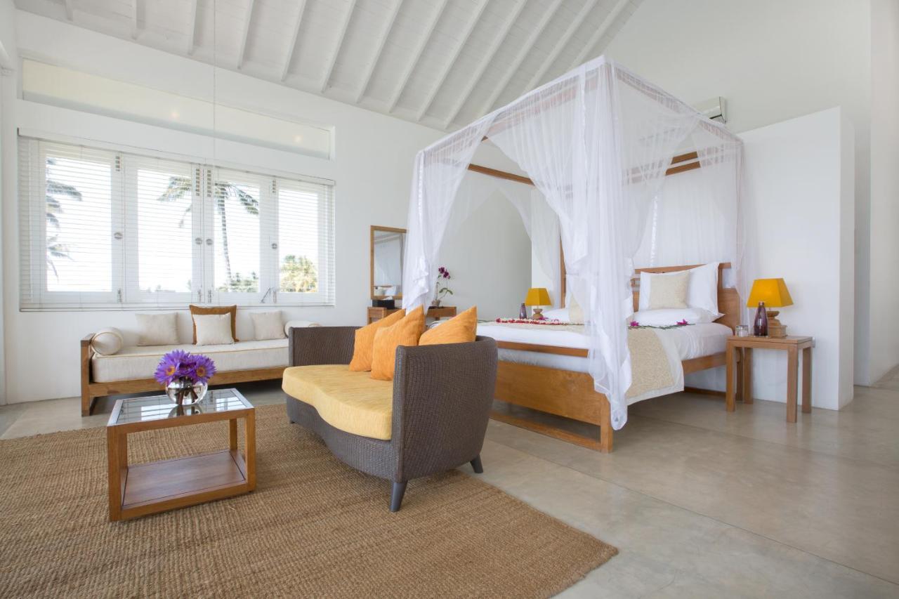 Sri Sharavi & - With 43 Metre Saltwater Infinity Pool Villa *
